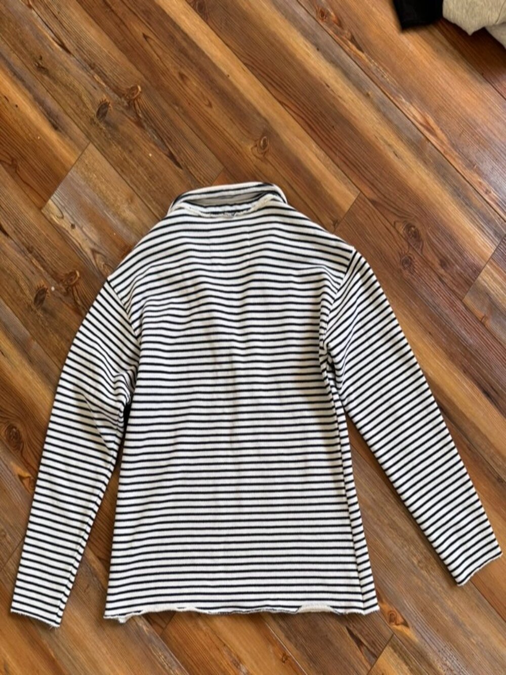 Frank & Eileen Patrick Popover Henley Striped Navy XS French Terry Top - Picture 11 of 12